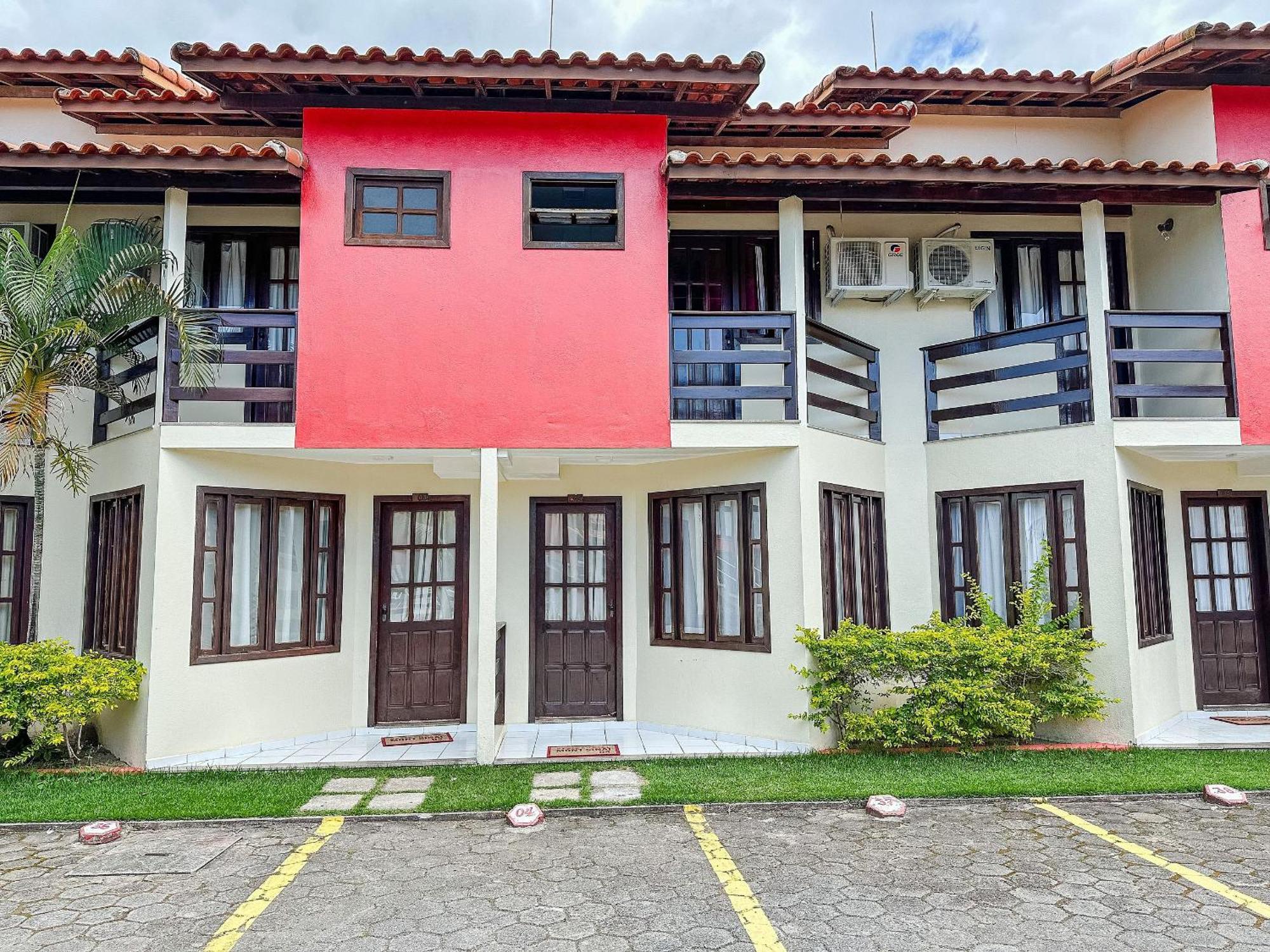 Casas No Residencial Mont Sinai Com 2 Ou 3 (adults Only) *